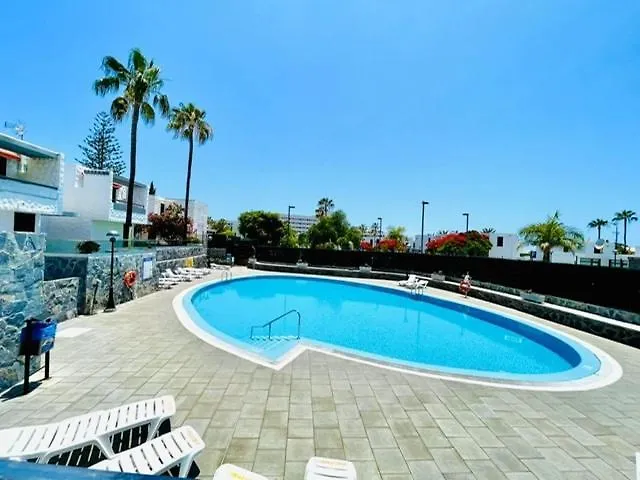 Waves And Relax In Apartamerica Lejlighed